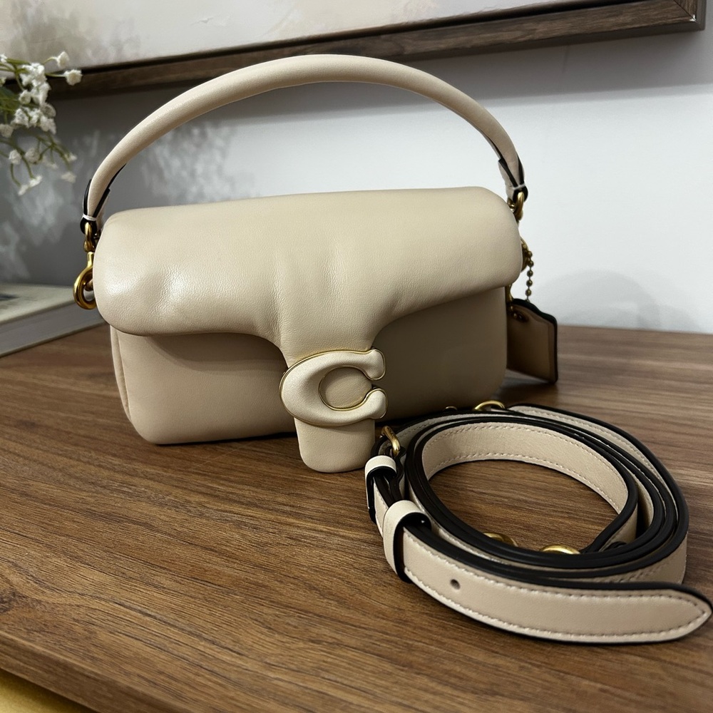 *AUTHENTIC* Coach Pillow Tabby 18 Ivory Leather Shoulder Bag Gold Hardware